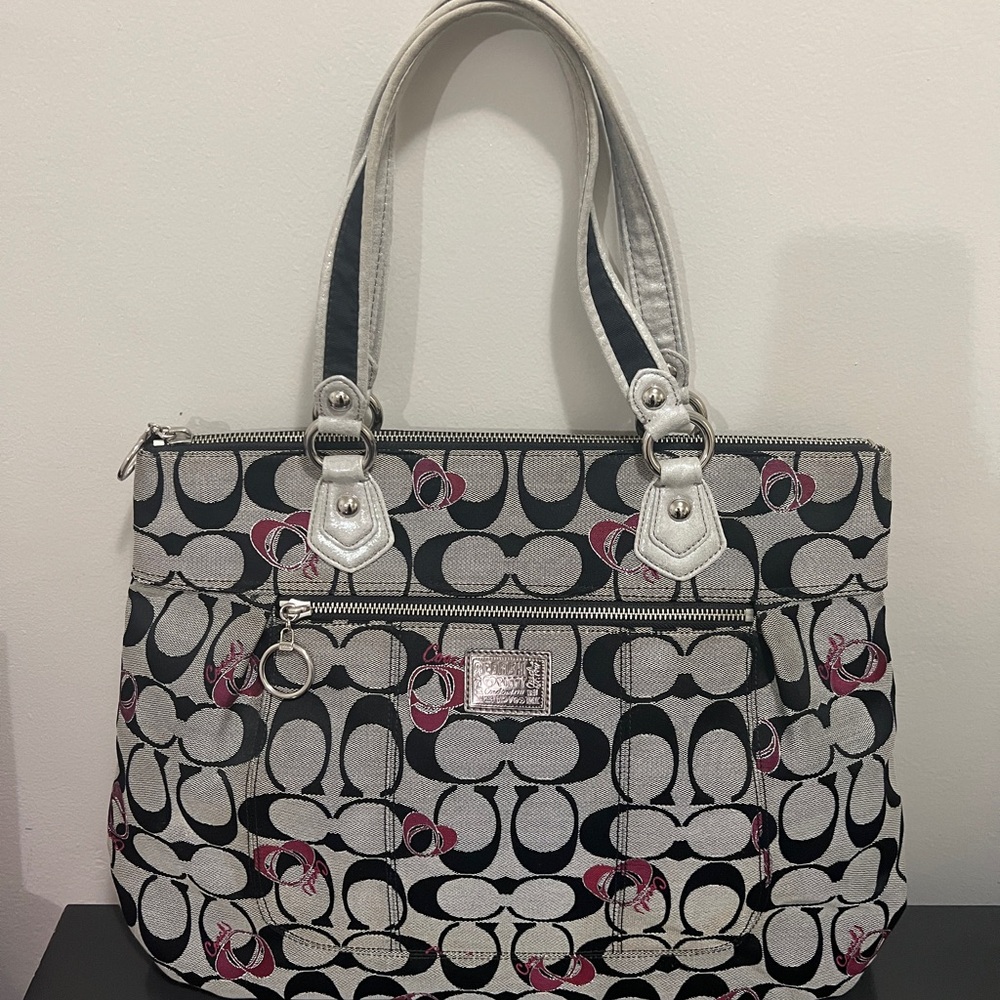 Coach Poppy Tote Bag Signature Heart Glam +Free Gift